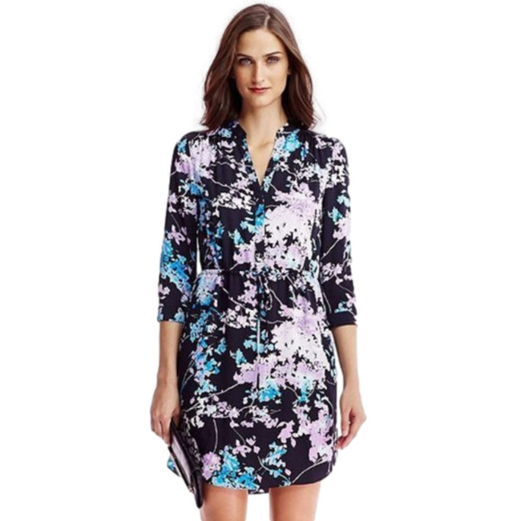 Diane von Furstenberg
Freya Floral Daze Shirtdress - Picture 1 of 14